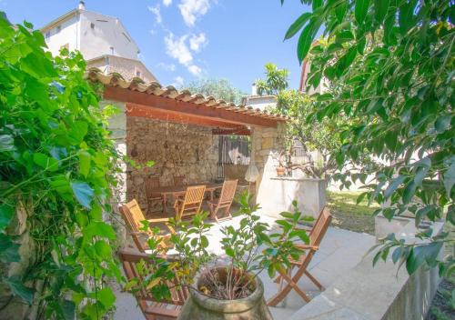 Seillans Casa | Chez Germaine et Constant 6 pers grand jardin