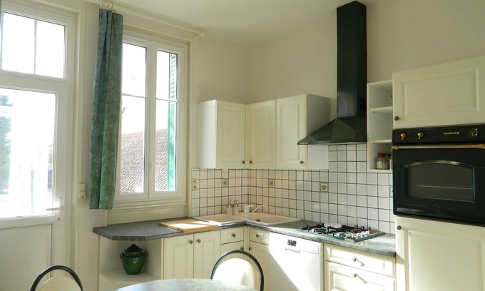 Romorantin-Lanthenay Casa | Chez Gina, Maison de Ville & son Grand Jardin à Romorantin-lanthenay