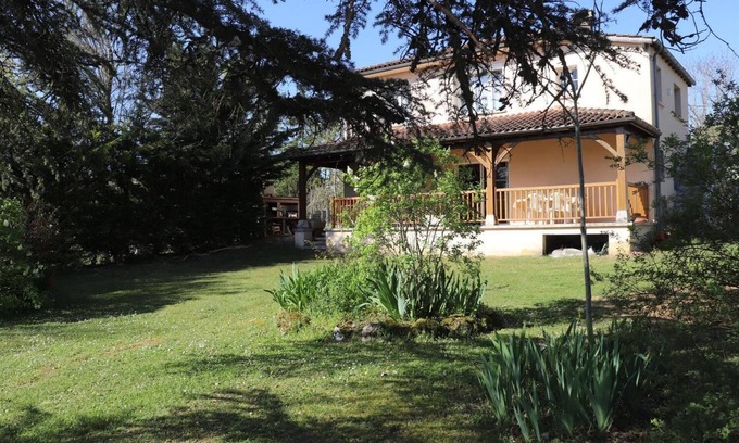 Pern Casa | Chez Jeanne - Pern - Gîte
