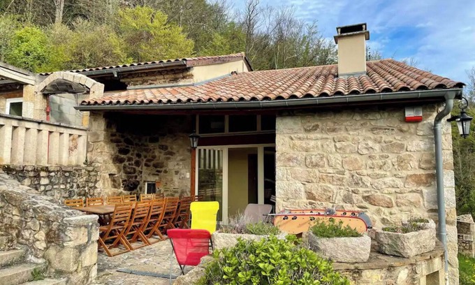Pelussin Casa | Chez la Marie, Maison de Caractère et de Quiétude