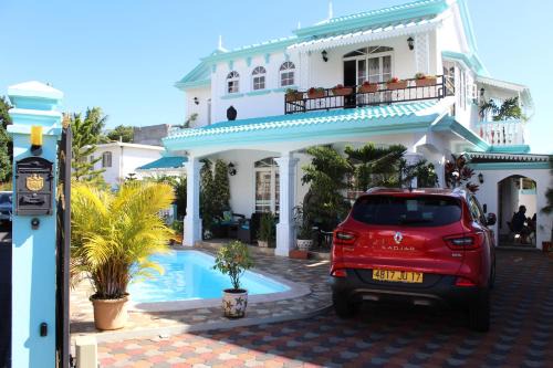 Candos Casa | Chez Marina