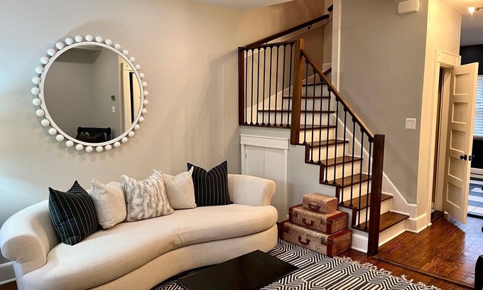 Old Town West Casa | Chez Old Town - Best Place to Stay in Old Town, Alexandria