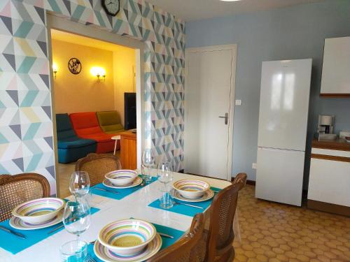 Saint-Julien-Chapteuil Apartamento | Chez Tata Malou - Maison avec jardin, cour fermée, proche toutes commodités