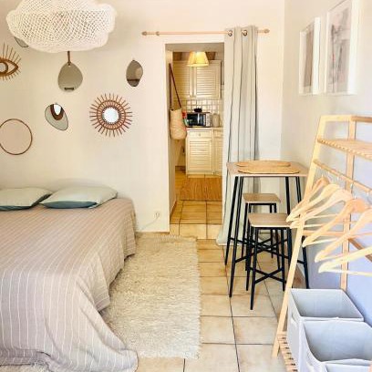 Ussel Apartamento | Chez Ulysse studio entièrement rénové et au calme