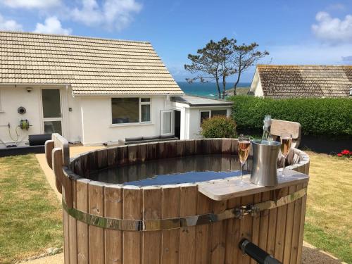 Porth Casa | Chi An Mor