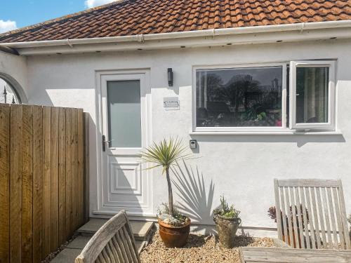 Camborne Casa | Chi Lowen