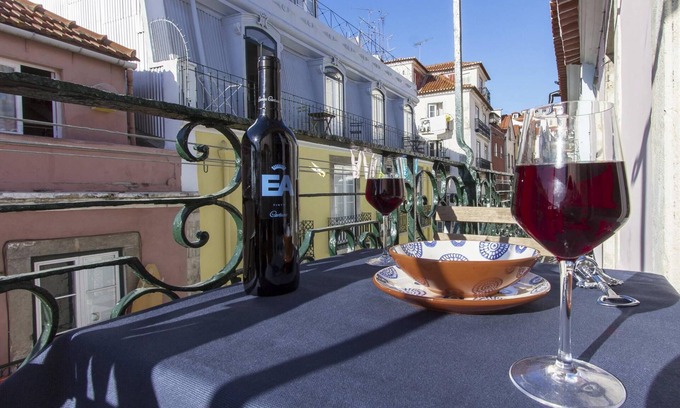 Misericordia Apartamento | Chiado Blue by Homing