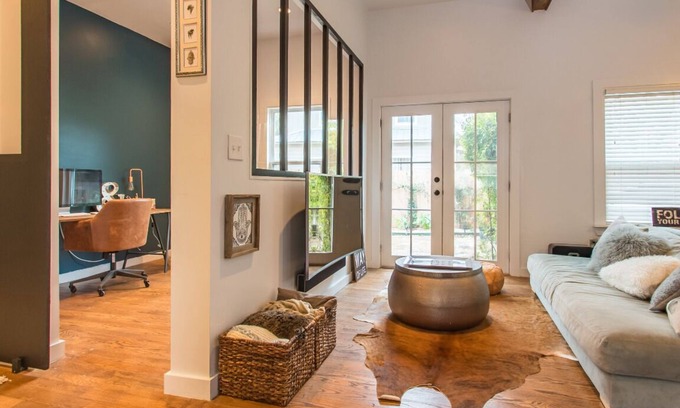 Bouldin Casa | #WALK TO SOCO "Casa de pueblo en Bouldin