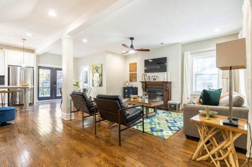 South Hyde Park Casa | Chic 4BR 3BA Historic Home Near Country Club Plaza