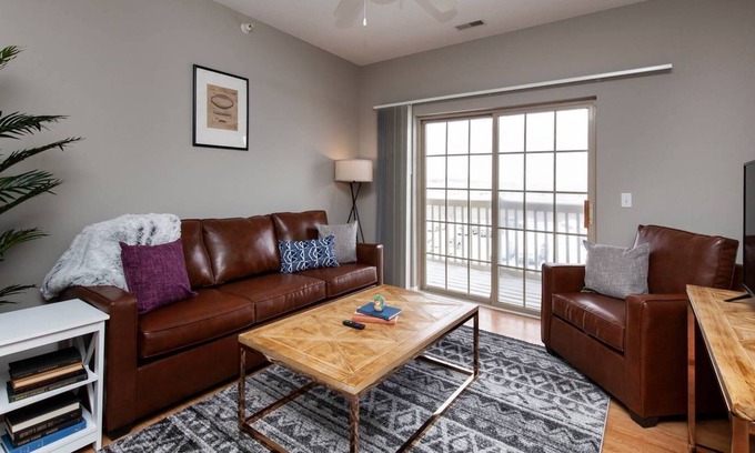 Ames Apartamento | Iowa State University Retreat + Pool