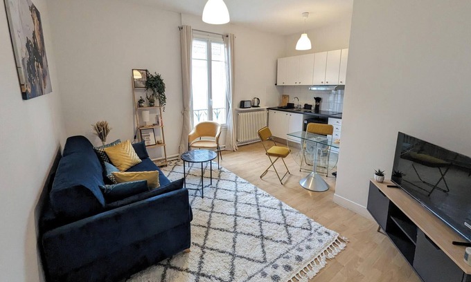 Brunoy Apartamento | Chic and charming flat in city center - 25min from Paris