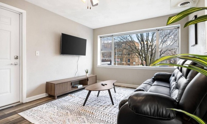 Peoria Apartamento | Chic and Comfortable 1BR Apartment near Bradley U