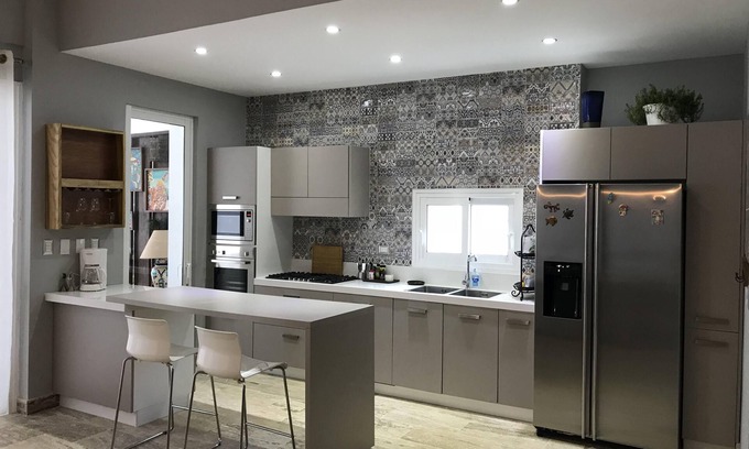 Puerto Bahia Condominio | Condominio elegante y moderno a pasos de la playa de arena blanca de ensueño