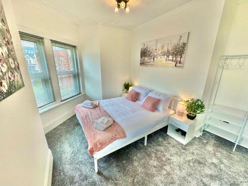 Bournemouth Apartamento | Chic Apartment in Central Bournemouth with Parking