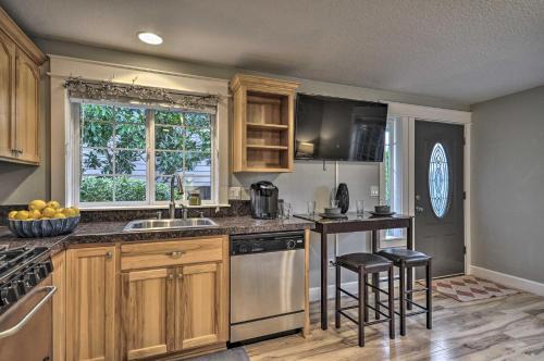 Battle Ground Apartamento | Chic Battle Ground Apartment about 18 Mi to Vancouver!
