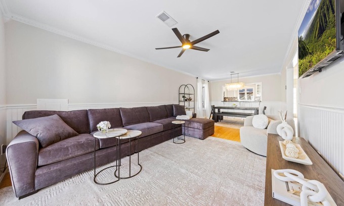 Sea Bright Casa | Chic Beach House in Downtown Sea Bright!