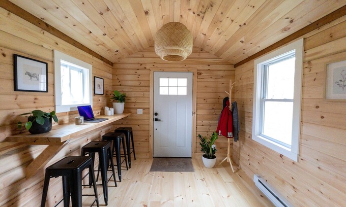 Cochecton Casa | Chic Catskills Cabin w/ Fireplace, Firepit, 30min to Ski Big Bear Resort.