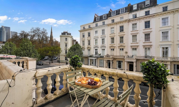 Tachbrook Apartamento | Chic Central Mezzanine with Balcony