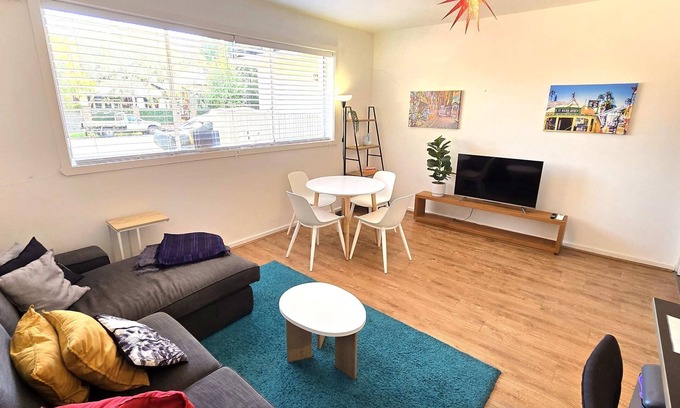 Saint Kilda South Apartamento | Chic central St Kilda 2 bed 8 mins walk to beach