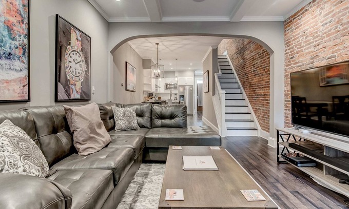 Riverside Casa | Chic City Retreat: Family-Friendly by the Harbor