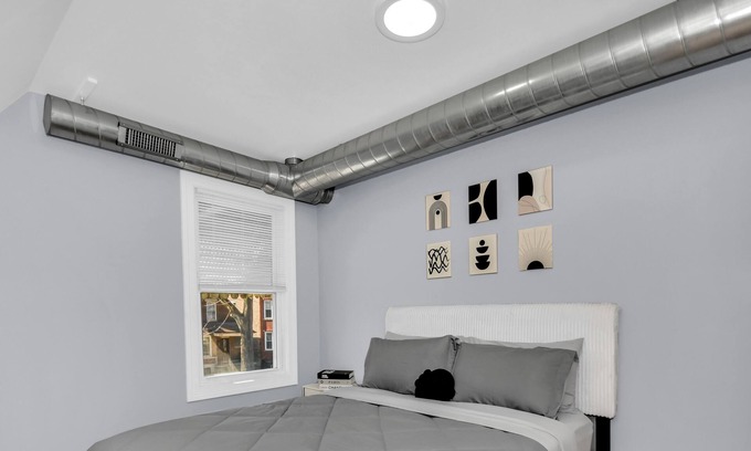 Chicago Casa | Chic & Cozy Chicago Stay: Close to Downtown