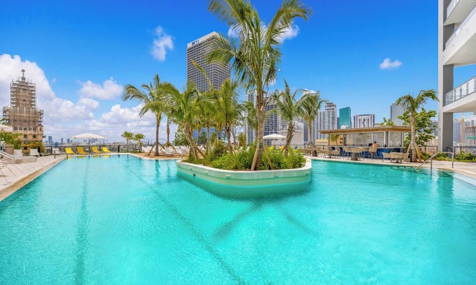 Downtown Miami Complejo | Chic Downtown Retreat 1BR Apartment