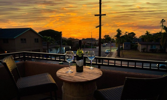 Bay Park Casa | Chic Escape Ping Pong Bonfires and Patio