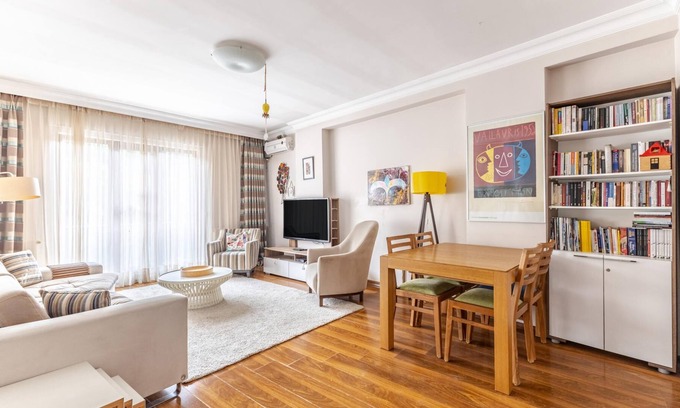 Esentepe Apartamento | Chic Flat 5 min to Kanyon Mall and Metro in Levent