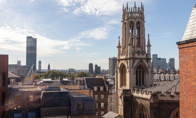 The City of London Apartamento | Chic Flat with Stunning City Views