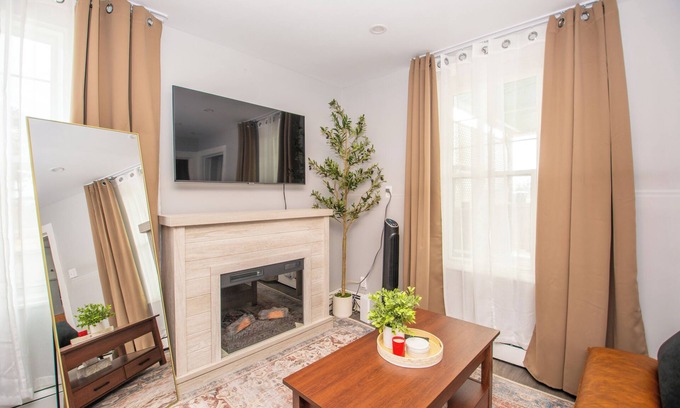 Saint John Apartamento | Chic Hideaway Close to UNBSJ