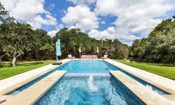 Driftwood Casa | Chic Hill Country Oasis