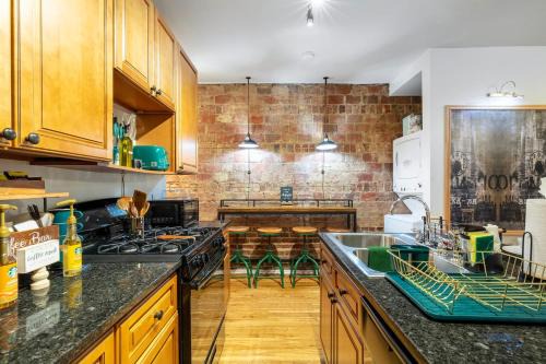 Cleveland Apartamento | Chic Loft Walkable Free Parking Case Western