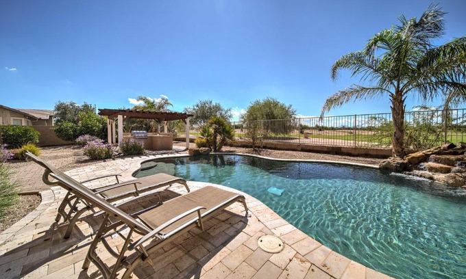 Maricopa Casa | Chic Maricopa Golf Course Escape with Outdoor Oasis!