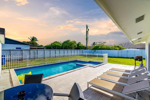 Palmetto Estates Casa | Chic Miami Private Pool Home