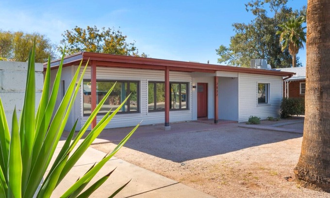 Blenman-Elm Casa | Chic Modern Home, Central Tucson