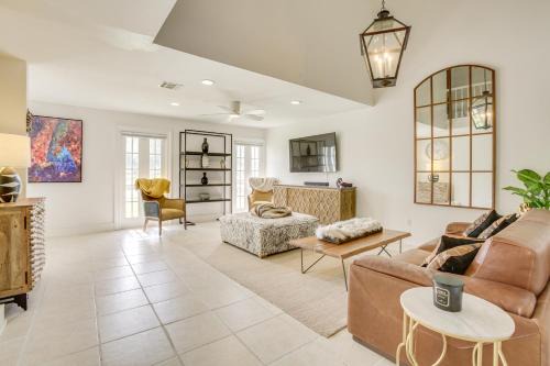 West End Casa | Chic New Orleans Abode 1 Mi to Lake Pontchartrain