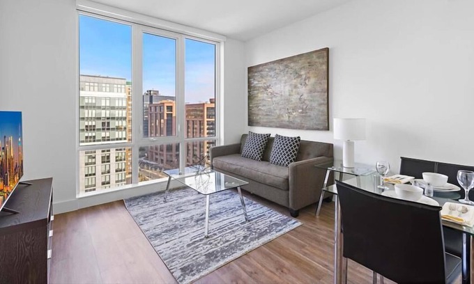 White Plains Apartamento | Chic One Bedroom Apartment | Upscale Amenities | Downtown White Plains