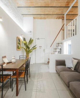 Poblenou Apartamento | Chic Poble Nou Loft Terrace & Close to The Beach