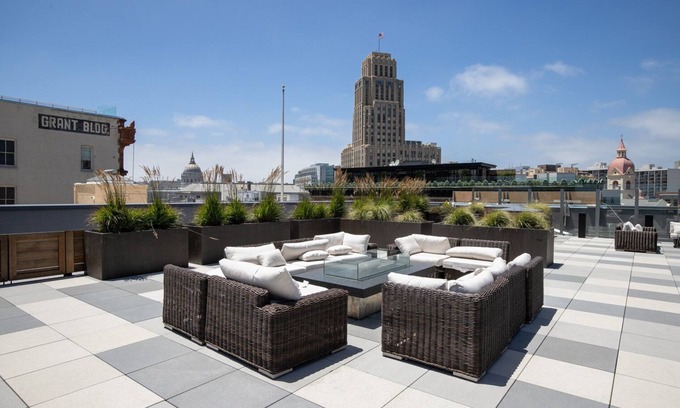 Mid-Market Apartamento | Chic Soma 1BR w/ BBQ, Lounge, close to BART, by Blueground