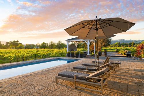 Sonoma Casa | Chic Sonoma Oasis w Pool Bocce Hot Tub Minutes to Downtown
