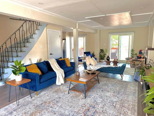 Newmarket Apartamento | Chic, Spacious Newmarket Home off Yonge St