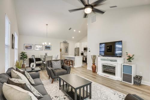 St. Augustine Casa | Chic St Augustine Home, 7 Mi to Beach!