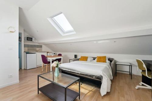 Charleville-Mezieres Apartamento | Chic Studio with Parking in Charleville-Mézières