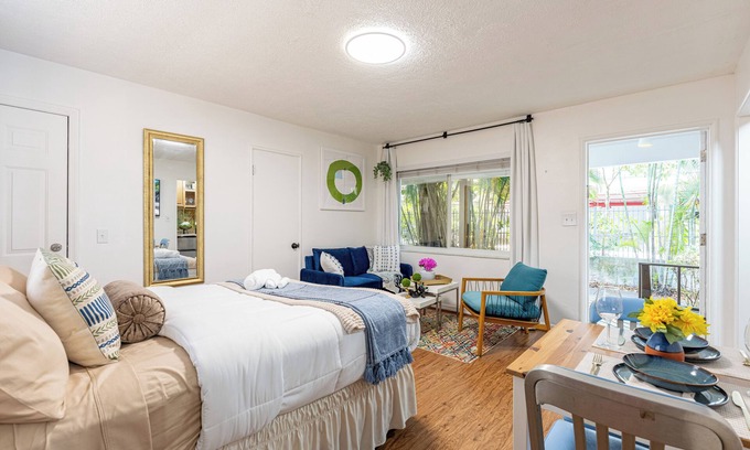Colee Hammock Apartamento | Chic Studio with WiFi and AC in awesome Fort Lauderdale Beach