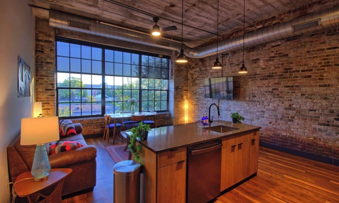 Midtown Hotel | Chic Ultramodern Loft Suite w/ Designer Features