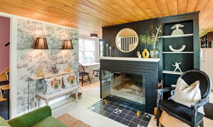 Ellsworth Cabaña | Chic Waterfront Cottage Near Acadia National Park!