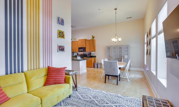 River District Apartamento | Chic Wilmington Condo in Brooklyn Arts District!