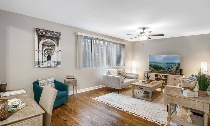 West Ridge Apartamento | Chicago charm! Quiet and inviting !