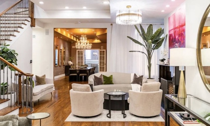 Gold Coast Casa | Chicago Gold Coast Luxury Home Best Location walking distance to anywhere!