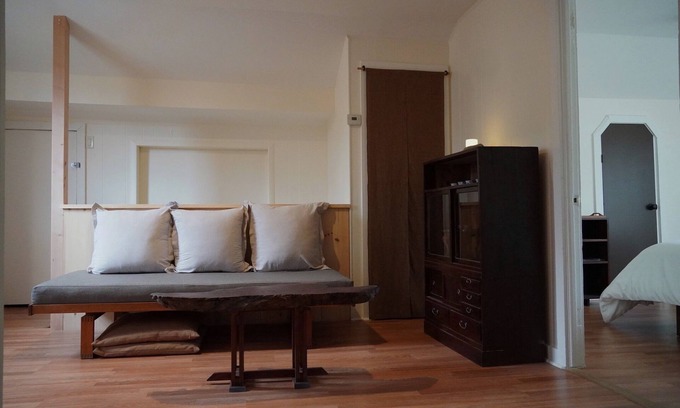 Port Jervis Apartamento | Chichito's Japanese Retreat. Zen Haven nestled in 16 acres of nature
